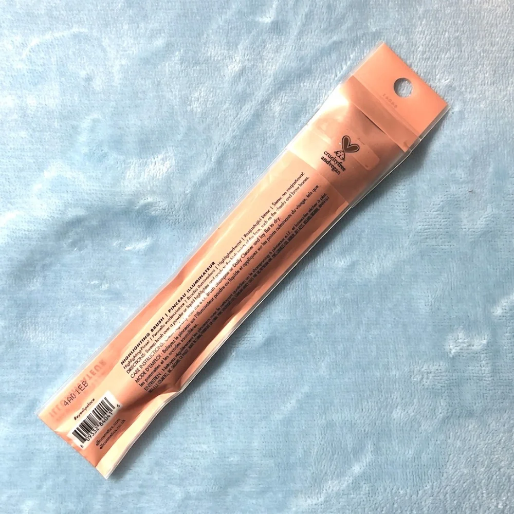 e.l.f. Highlighting / Illuminating Makeup Brush
